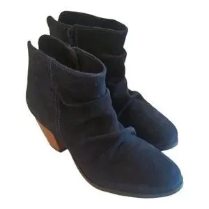 Diba Shoes Diba Leather Slouch Heeled Ankle Bootie Navy Size